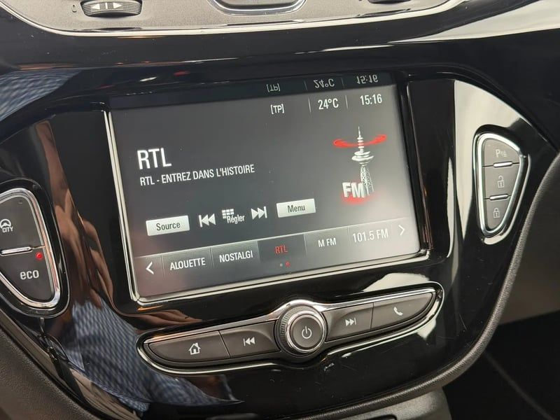 Photo de la voiture OPEL CORSA 1.4 90 ch Design 120 ans