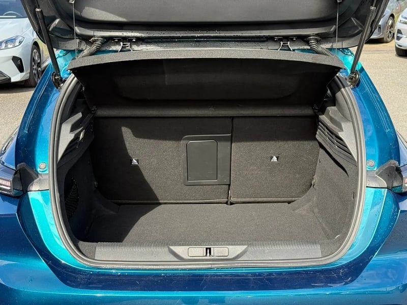 Photo de la voiture PEUGEOT 308 BlueHDi 130ch S&S EAT8 Allure