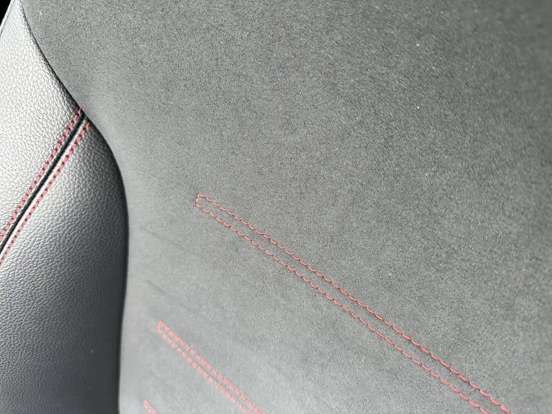 Photo de la voiture MERCEDES CLASSE A BERLINE 200 7G-DCT AMG Line