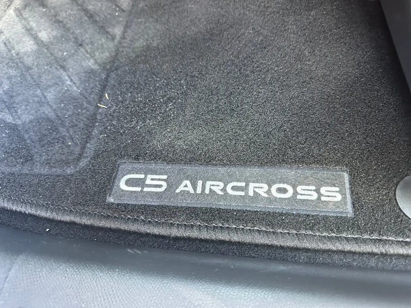 Photo de la voiture CITROEN C5 AIRCROSS HYBRIDE 145 ch e-DCS6 Max