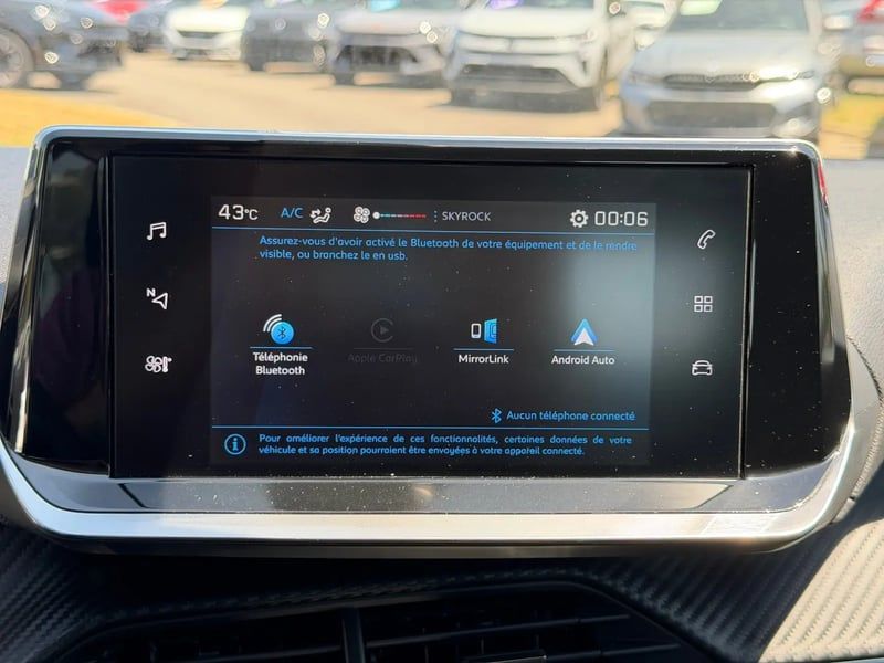 Photo de la voiture PEUGEOT 208 PureTech 100 S&S BVM6 Active Pack