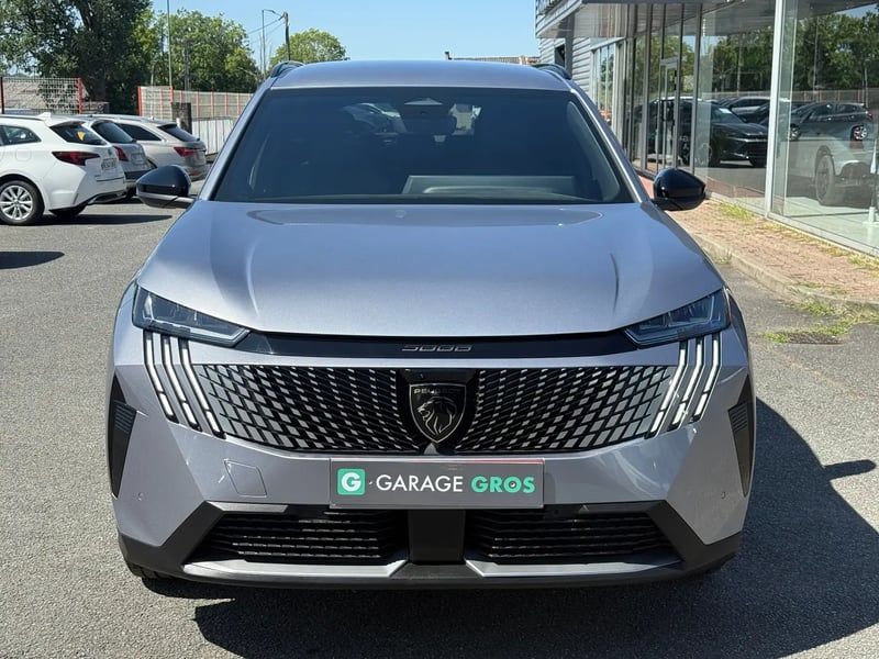Photo de la voiture PEUGEOT 5008 Hybrid 145 ch e-DCS6 Allure