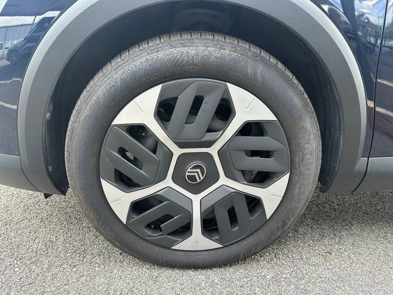 Photo de la voiture CITROEN C4 Hybride 145 ch e-DCS6 Plus