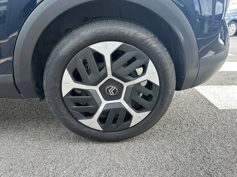Photo de la voiture CITROEN C4 Hybride 145 ch e-DCS6 Plus