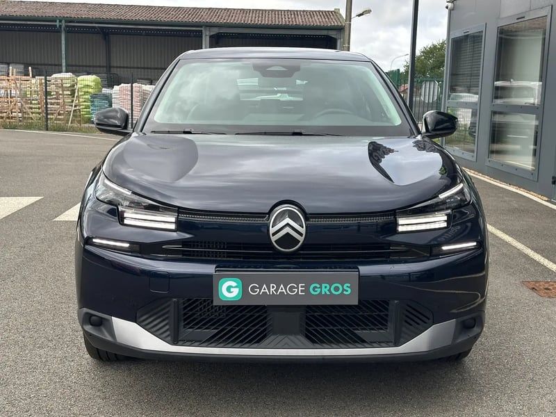 Photo de la voiture CITROEN C4 Hybride 145 ch e-DCS6 Plus
