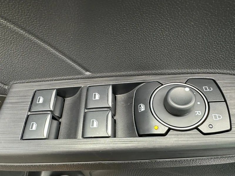 Photo de la voiture FORD KUGA 1.5 EcoBoost 150 BVM6 Titanium
