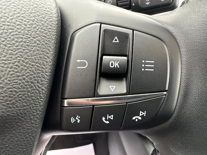 Photo de la voiture FORD KUGA 1.5 EcoBoost 150 BVM6 Titanium