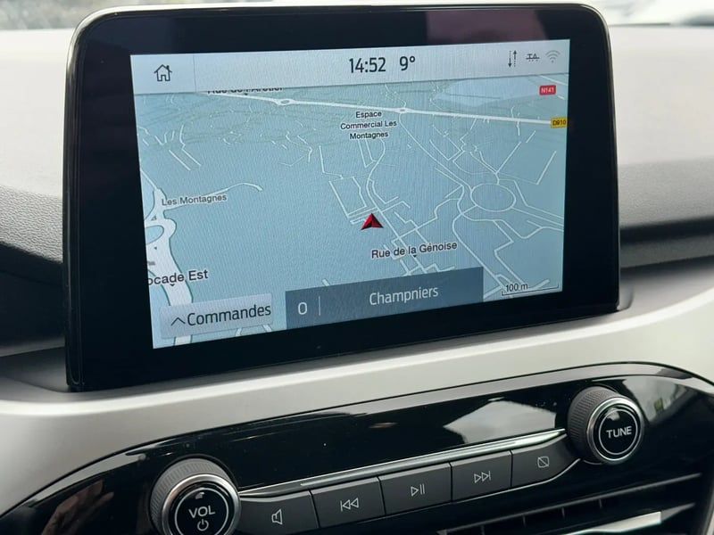 Photo de la voiture FORD KUGA 1.5 EcoBoost 150 BVM6 Titanium