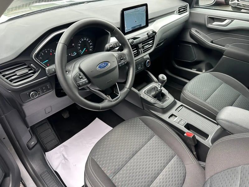 Photo de la voiture FORD KUGA 1.5 EcoBoost 150 BVM6 Titanium