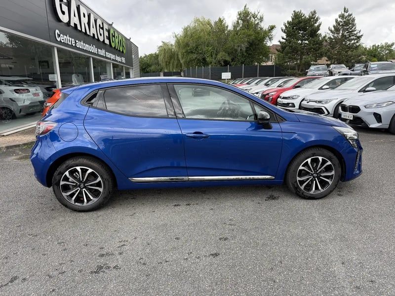 Photo de la voiture RENAULT CLIO V TCe 90 ch GSR2 Techno