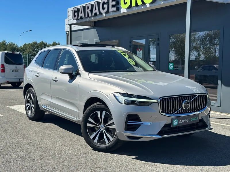 Photo de la voiture VOLVO XC60 T6 AWD Hybride rechargeable 253 ch+145 ch Geartronic 8 Start