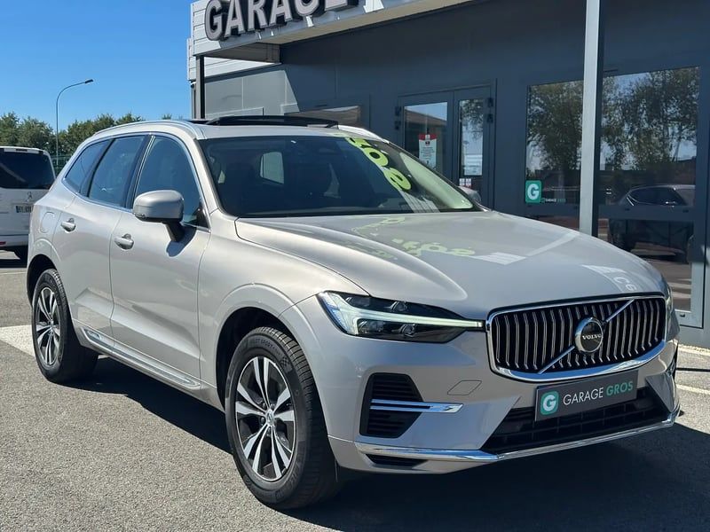 Photo de la voiture VOLVO XC60 T6 AWD Hybride rechargeable 253 ch+145 ch Geartronic 8 Start