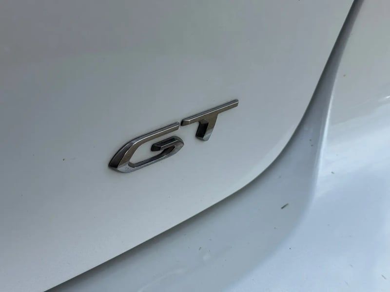 Photo de la voiture PEUGEOT 208 PureTech 130 S&S EAT8 GT Pack