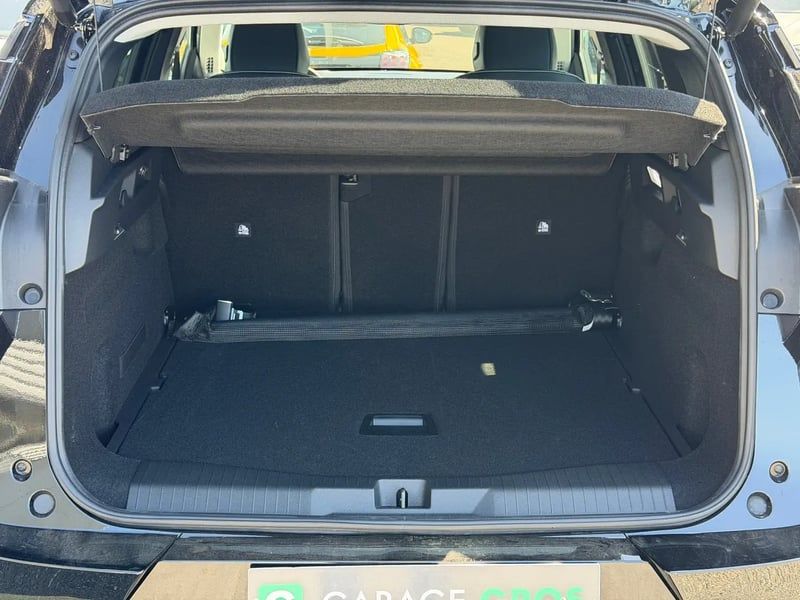Photo de la voiture CITROEN C5 AIRCROSS HYBRIDE 145 ch e-DCS6 Max