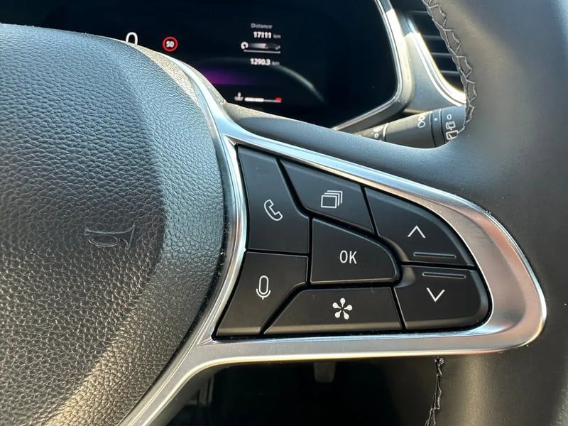 Photo de la voiture RENAULT CAPTUR Eco-G 100 ch Techno
