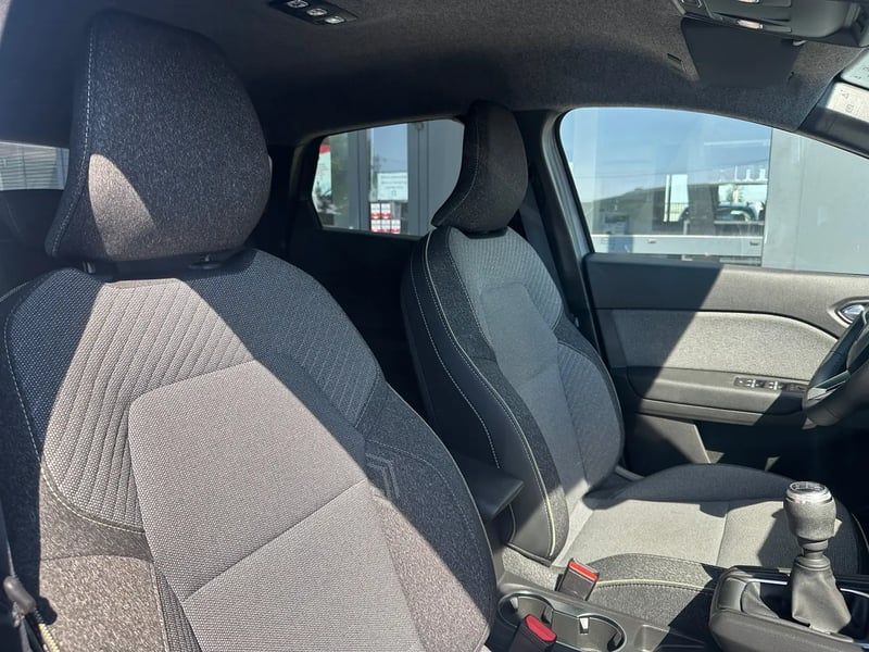Photo de la voiture RENAULT CAPTUR Eco-G 100 ch Techno