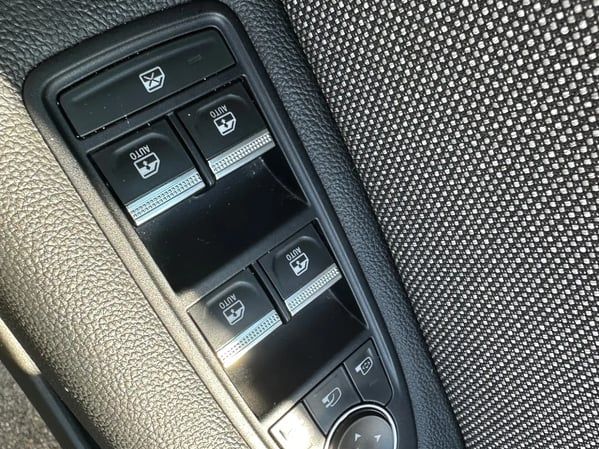 Photo de la voiture RENAULT CAPTUR Eco-G 100 ch Techno