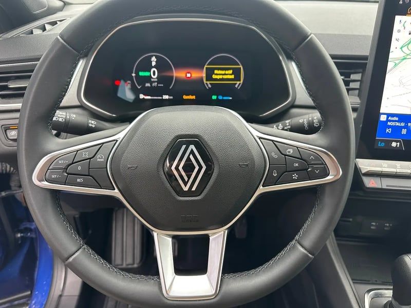 Photo de la voiture RENAULT CAPTUR E-Tech full hybrid 145 ch Techno