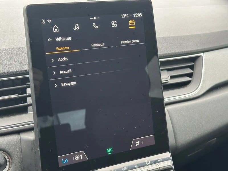 Photo de la voiture RENAULT CAPTUR E-Tech full hybrid 145 ch Techno