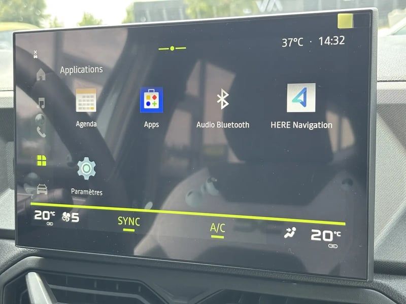 Photo de la voiture DACIA BIGSTER Mild Hybrid 140 Journey