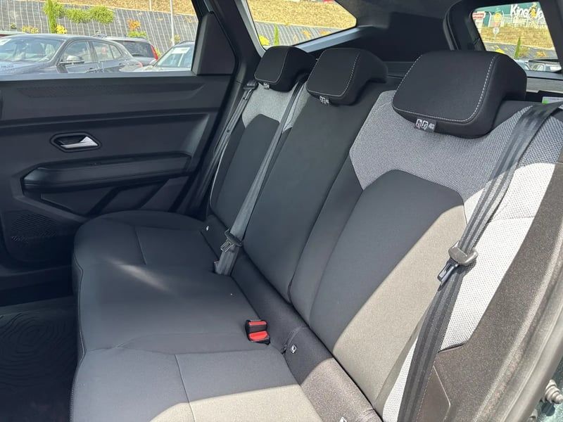 Photo de la voiture DACIA BIGSTER Mild Hybrid 140 Journey