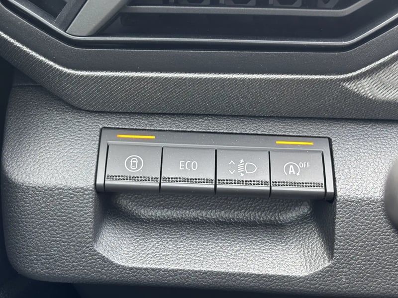 Photo de la voiture DACIA BIGSTER Mild Hybrid 140 Journey