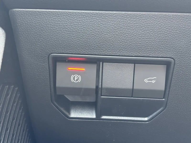 Photo de la voiture DACIA BIGSTER Mild Hybrid 140 Journey