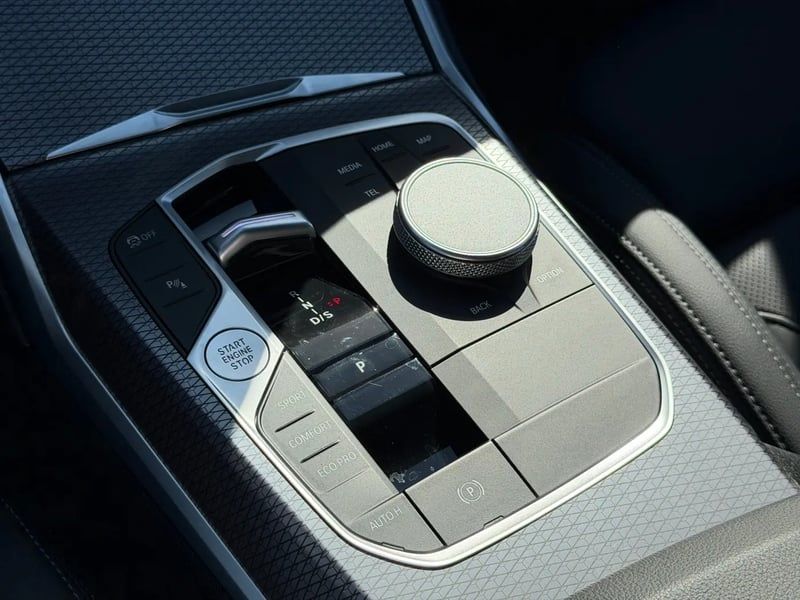 Photo de la voiture BMW SERIE 3 TOURING G21 LCI 2 Touring 318d 150 ch BVA8 M Sport
