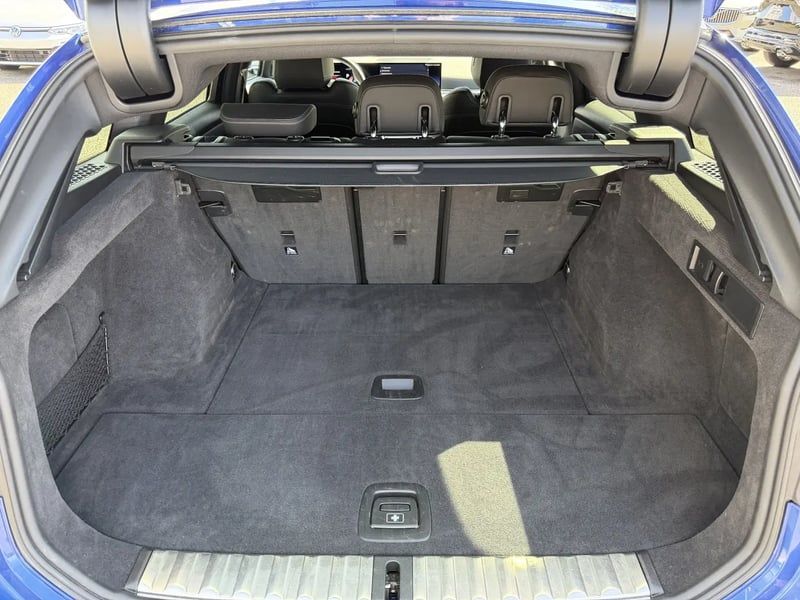 Photo de la voiture BMW SERIE 3 TOURING G21 LCI 2 Touring 318d 150 ch BVA8 M Sport