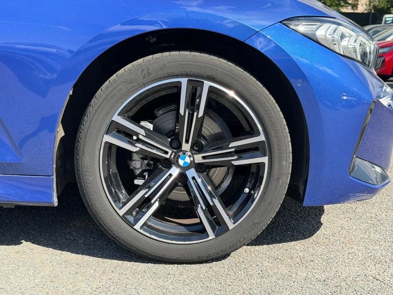 Photo de la voiture BMW SERIE 3 TOURING G21 LCI 2 Touring 318d 150 ch BVA8 M Sport