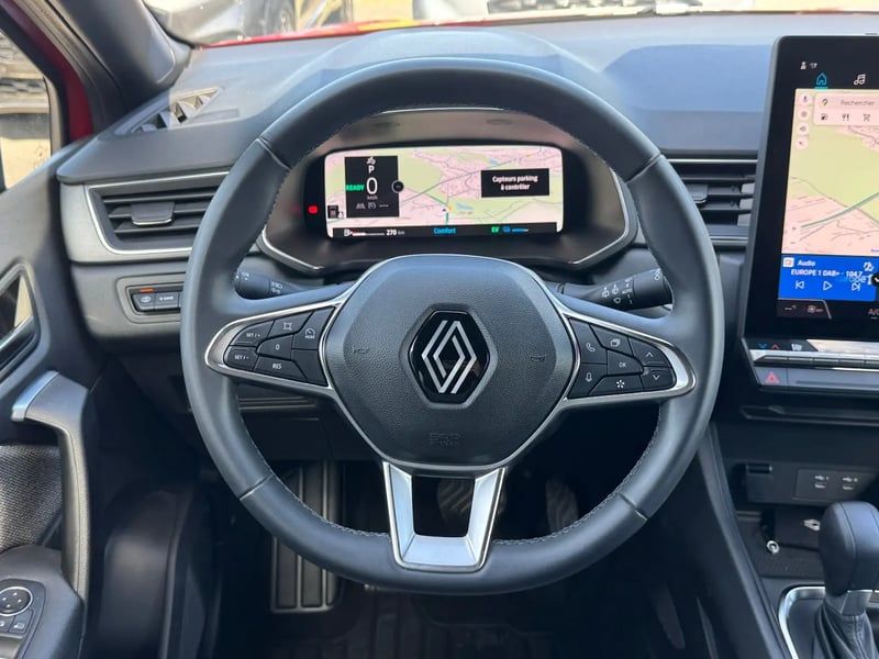 Photo de la voiture RENAULT CAPTUR E-Tech full hybrid 145 ch Techno
