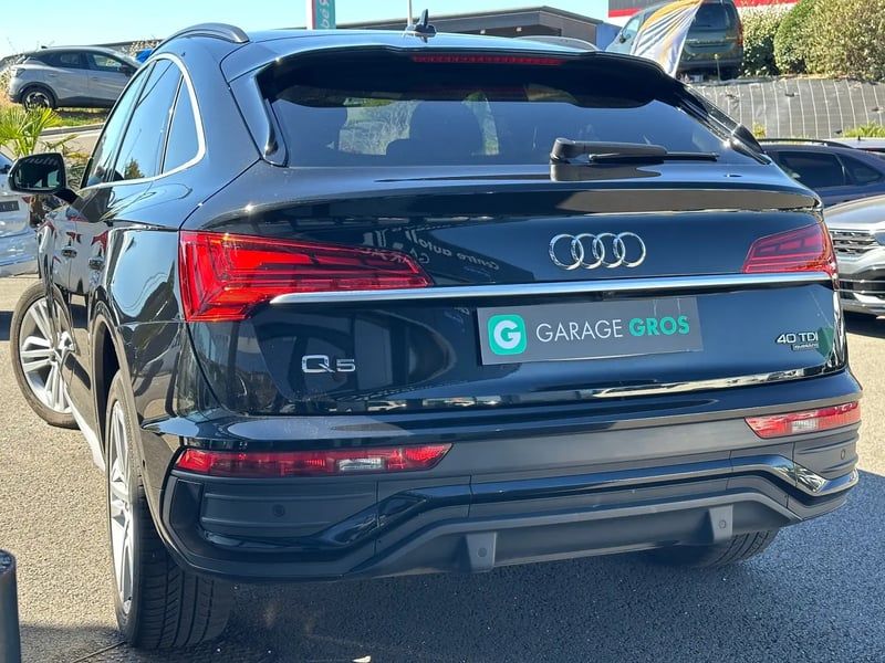 Photo de la voiture AUDI Q5 SPORTBACK 40 TDI 204 S tronic 7 Quattro Design