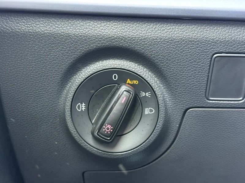 Photo de la voiture SEAT ARONA 1.0 TSI 110 ch Start/Stop BVM6 FR