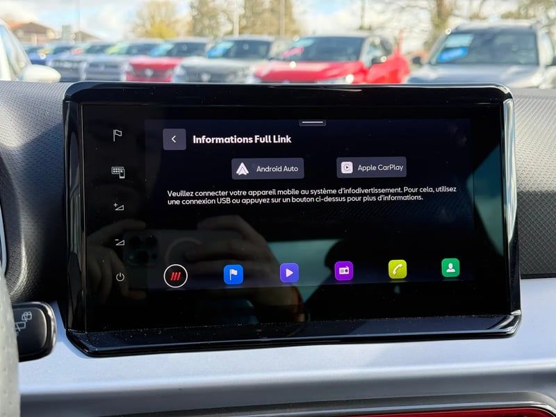 Photo de la voiture SEAT ARONA 1.0 TSI 110 ch Start/Stop BVM6 FR