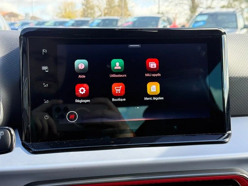 Photo de la voiture SEAT ARONA 1.0 TSI 110 ch Start/Stop BVM6 FR