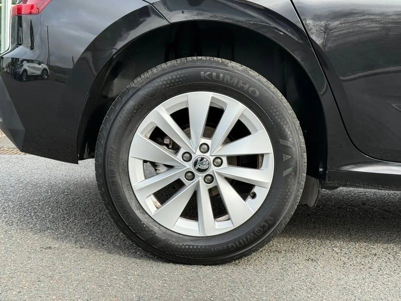 Photo de la voiture SKODA KAMIQ 1.0 TSI Evo 2 116 ch BVM6 Selection