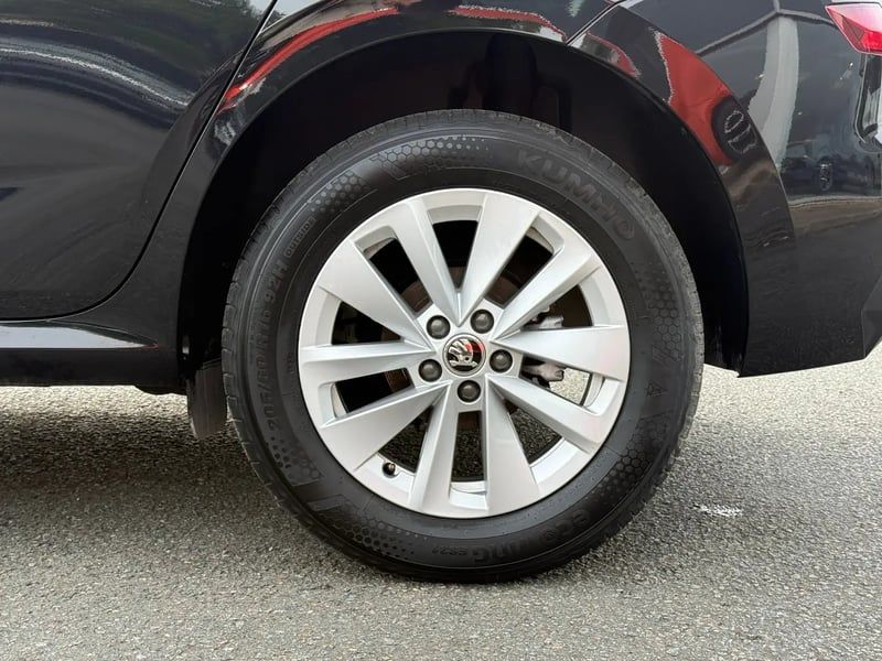 Photo de la voiture SKODA KAMIQ 1.0 TSI Evo 2 116 ch BVM6 Selection