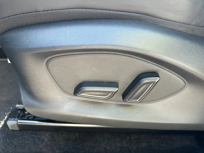 Photo de la voiture MG ZS 1.5 L Hybrid+ 197 ch Luxury