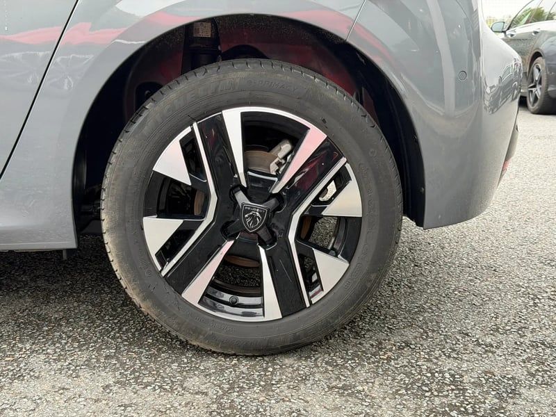 Photo de la voiture PEUGEOT 208 100 S&S BVM6 Allure
