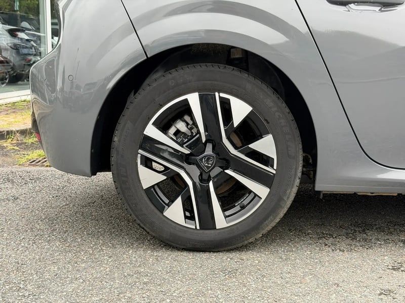 Photo de la voiture PEUGEOT 208 100 S&S BVM6 Allure