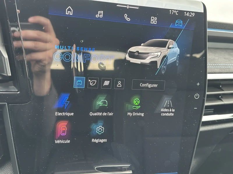 Photo de la voiture RENAULT AUSTRAL E-Tech full hybrid 200 GSR2 Techno esprit Alpine