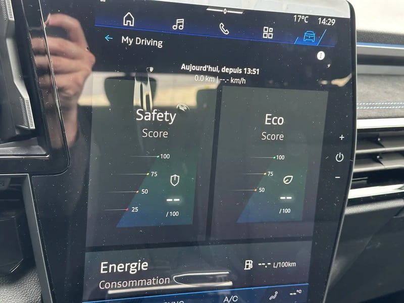 Photo de la voiture RENAULT AUSTRAL E-Tech full hybrid 200 GSR2 Techno esprit Alpine