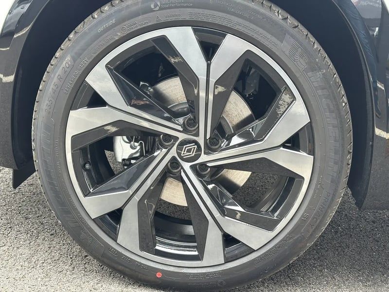 Photo de la voiture RENAULT AUSTRAL E-Tech full hybrid 200 GSR2 Techno esprit Alpine