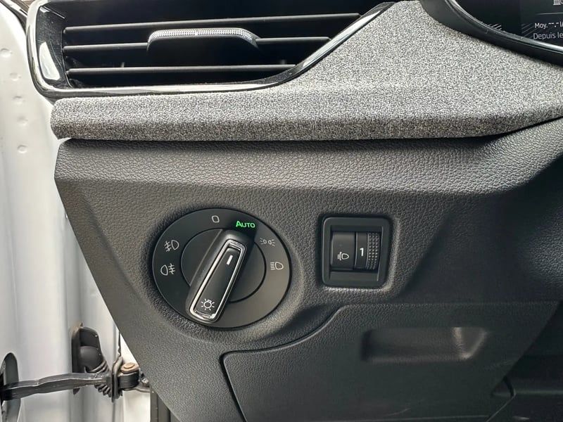 Photo de la voiture SKODA SCALA 1.0 TSI Evo 2 116 ch BVM6 Selection