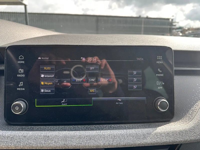 Photo de la voiture SKODA SCALA 1.0 TSI Evo 2 116 ch BVM6 Selection