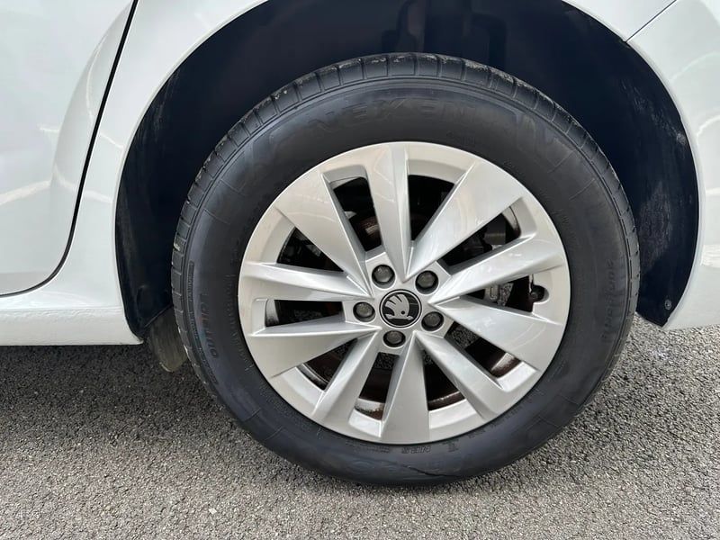 Photo de la voiture SKODA SCALA 1.0 TSI Evo 2 116 ch BVM6 Selection