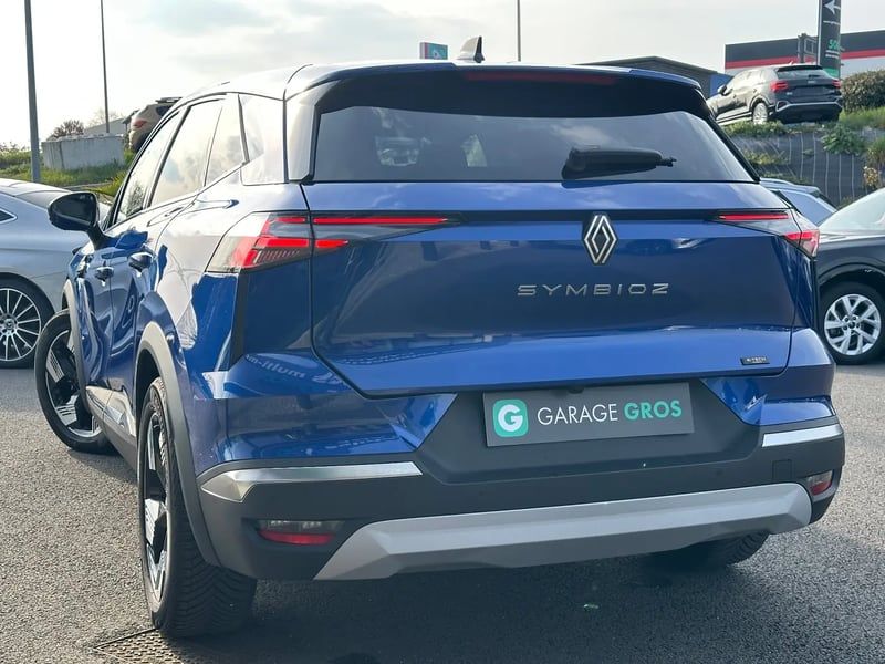 Photo de la voiture RENAULT SYMBIOZ E-Tech full hybrid 145 Iconic