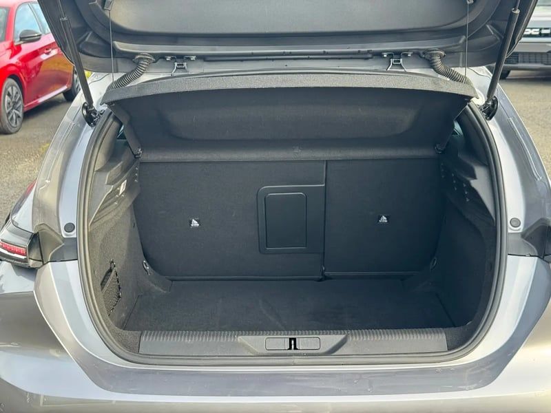 Photo de la voiture PEUGEOT 308 PureTech 130ch S&S BVM6 Allure