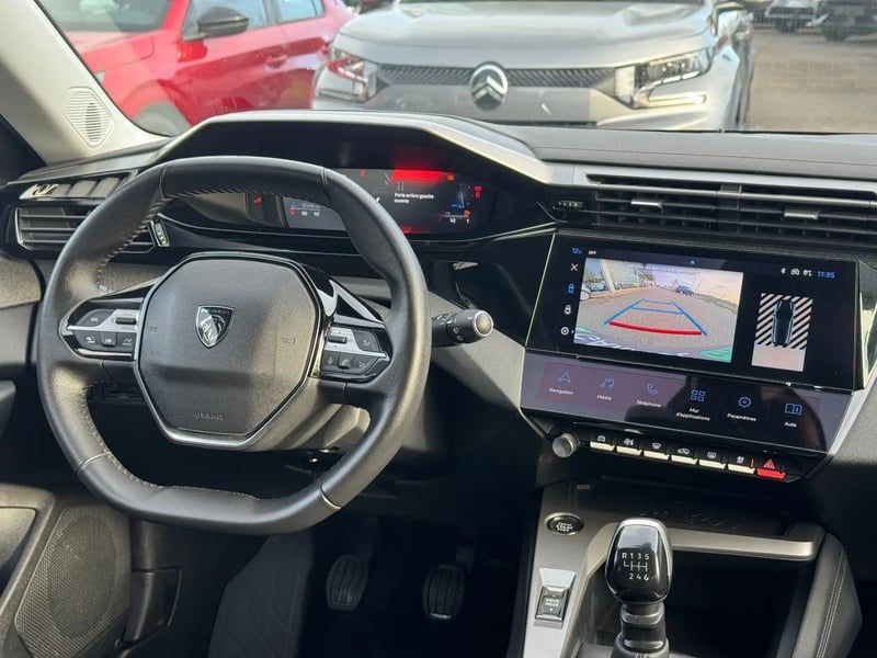 Photo de la voiture PEUGEOT 308 PureTech 130ch S&S BVM6 Allure