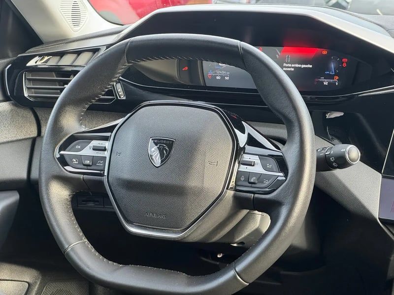 Photo de la voiture PEUGEOT 308 PureTech 130ch S&S BVM6 Allure